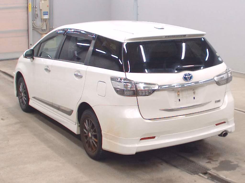 TOYOTA WISH