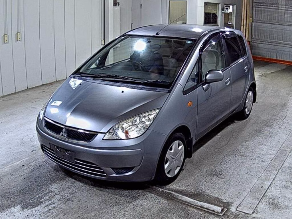 MITSUBISHI COLT