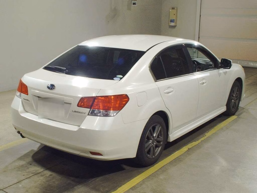 SUBARU LEGACY B4