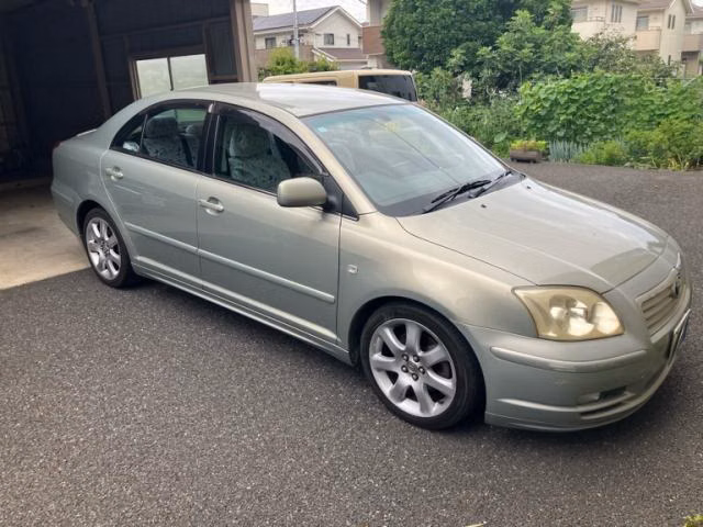 TOYOTA AVENSIS