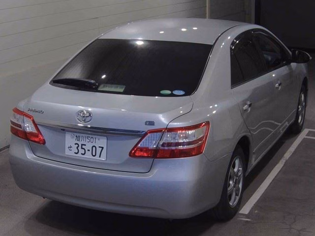 TOYOTA PREMIO