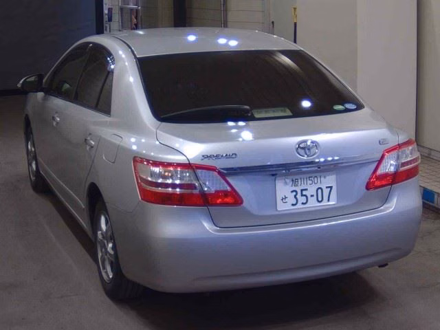 TOYOTA PREMIO