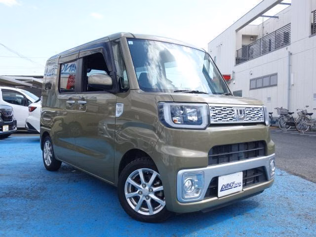 DAIHATSU WAKE