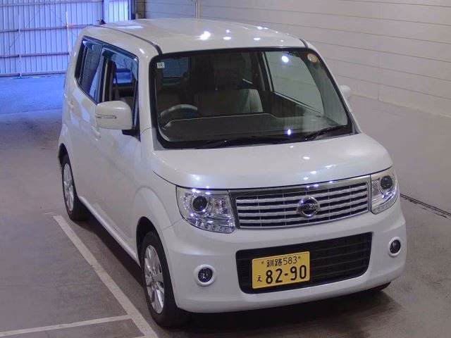 NISSAN MOCO