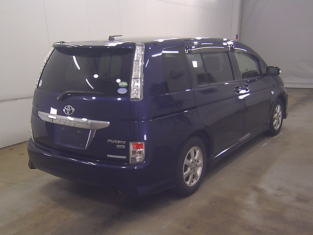 TOYOTA ISIS