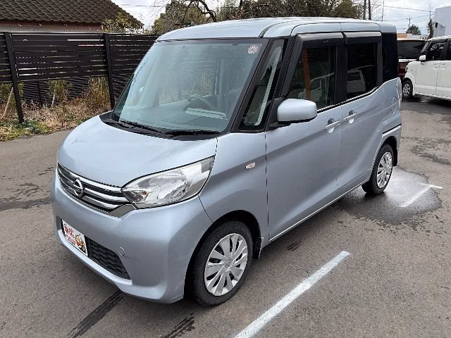 Nissan DAYZ Roox