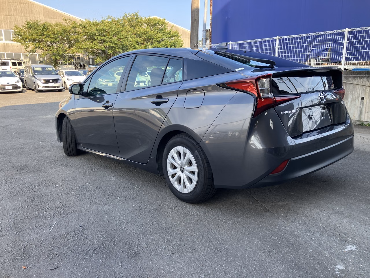 TOYOTA PRIUS