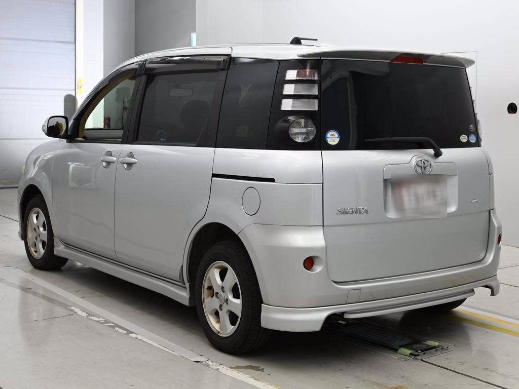 TOYOTA SIENTA