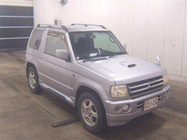 MITSUBISHI PAJERO MINI
