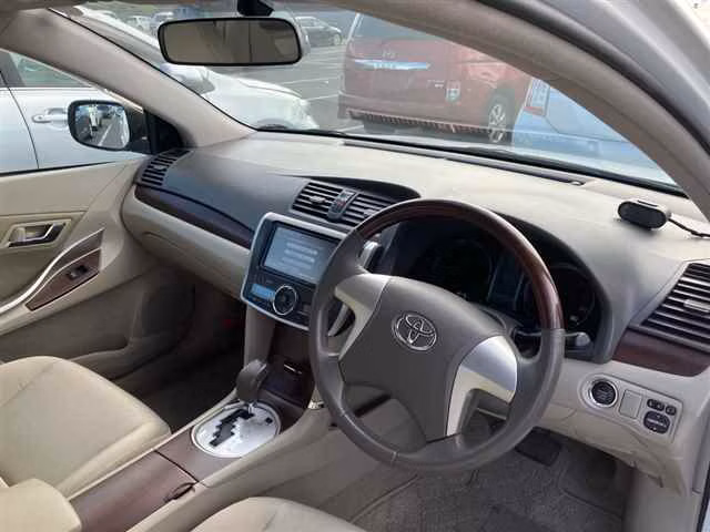 TOYOTA PREMIO