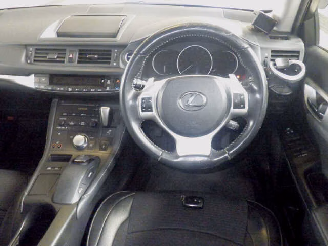 LEXUS CT200H