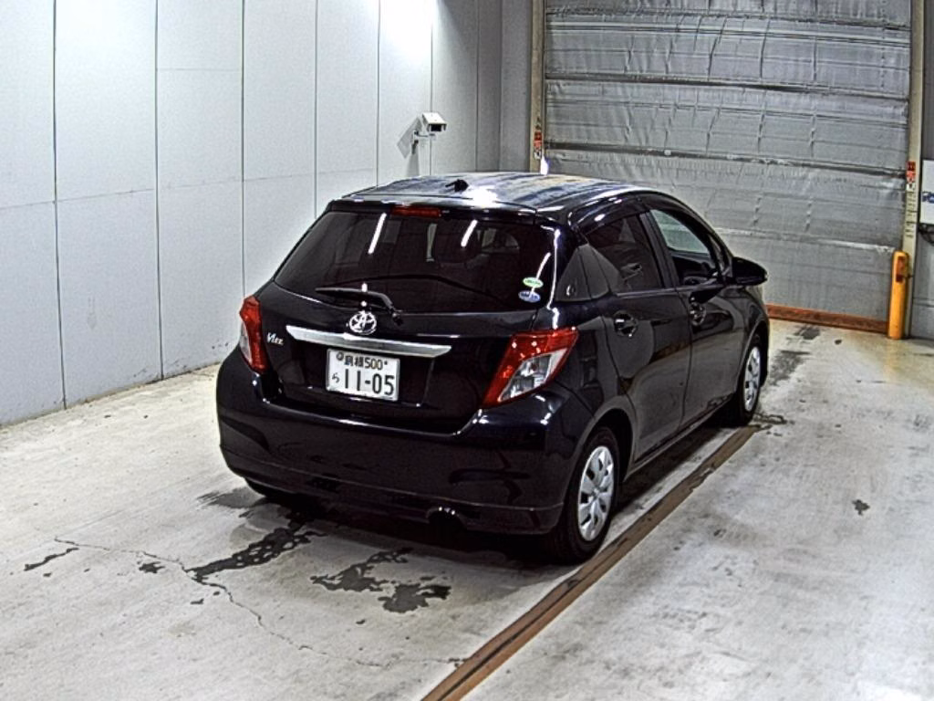 TOYOTA VITZ