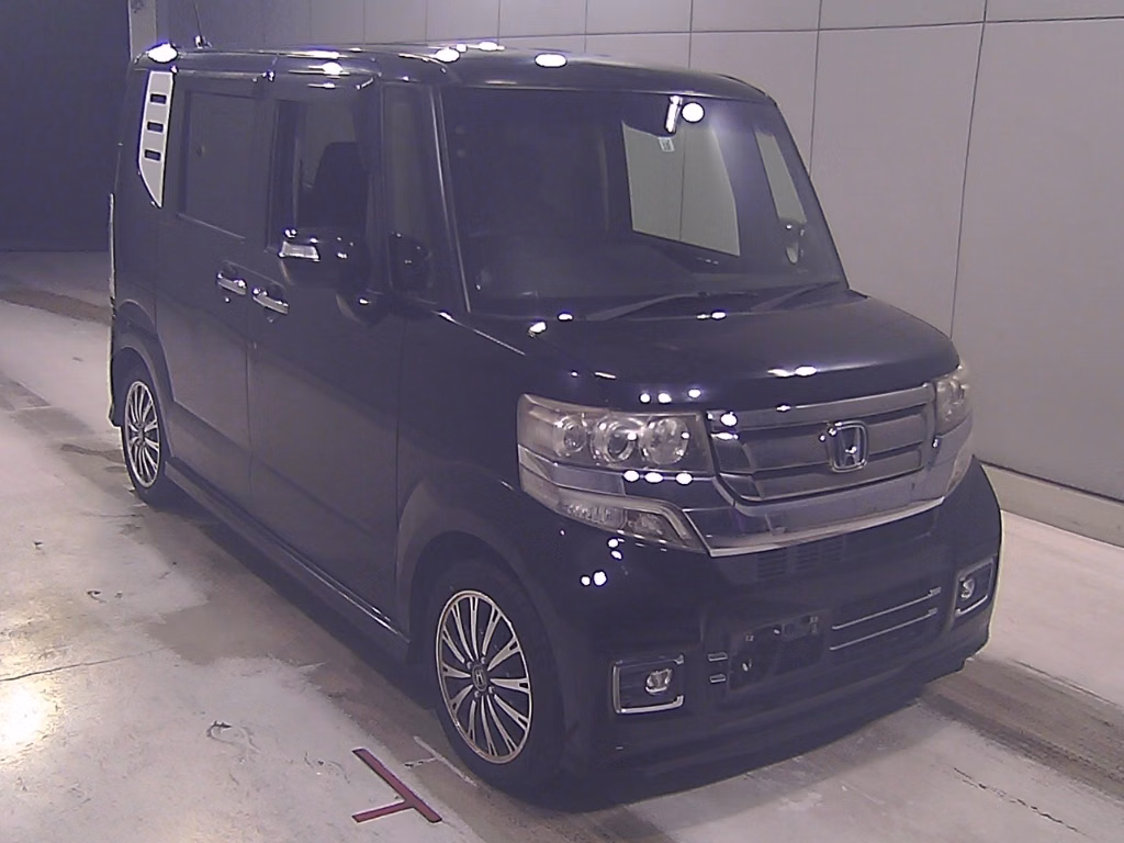 HONDA N-BOX