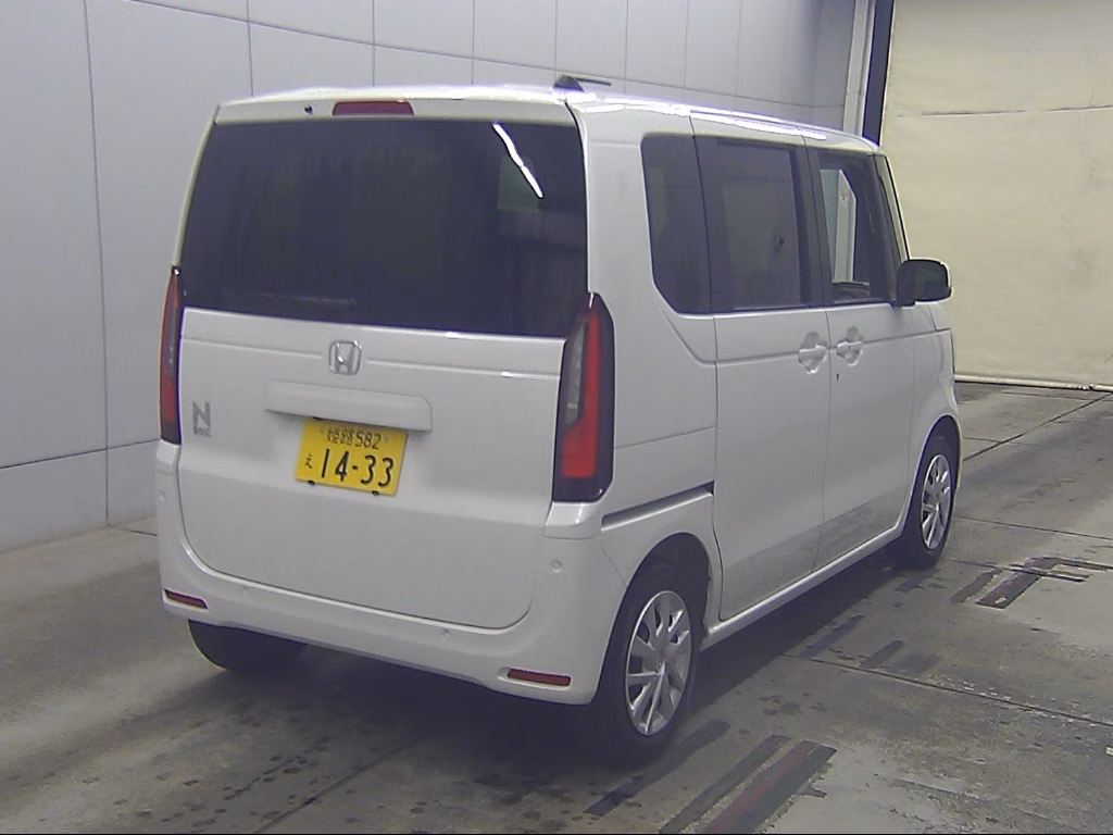 HONDA N-BOX
