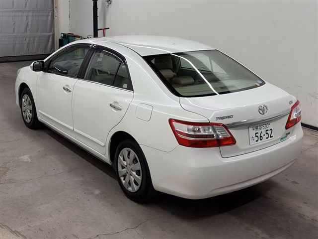 TOYOTA PREMIO