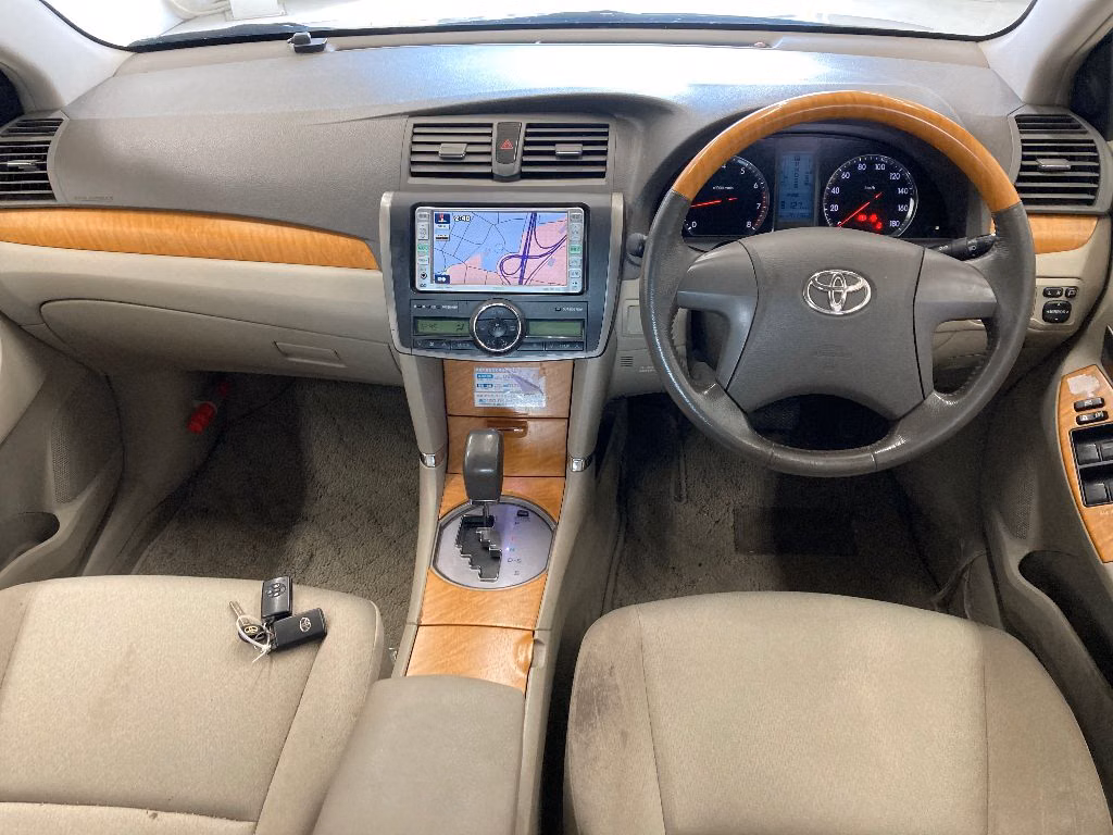 TOYOTA PREMIO