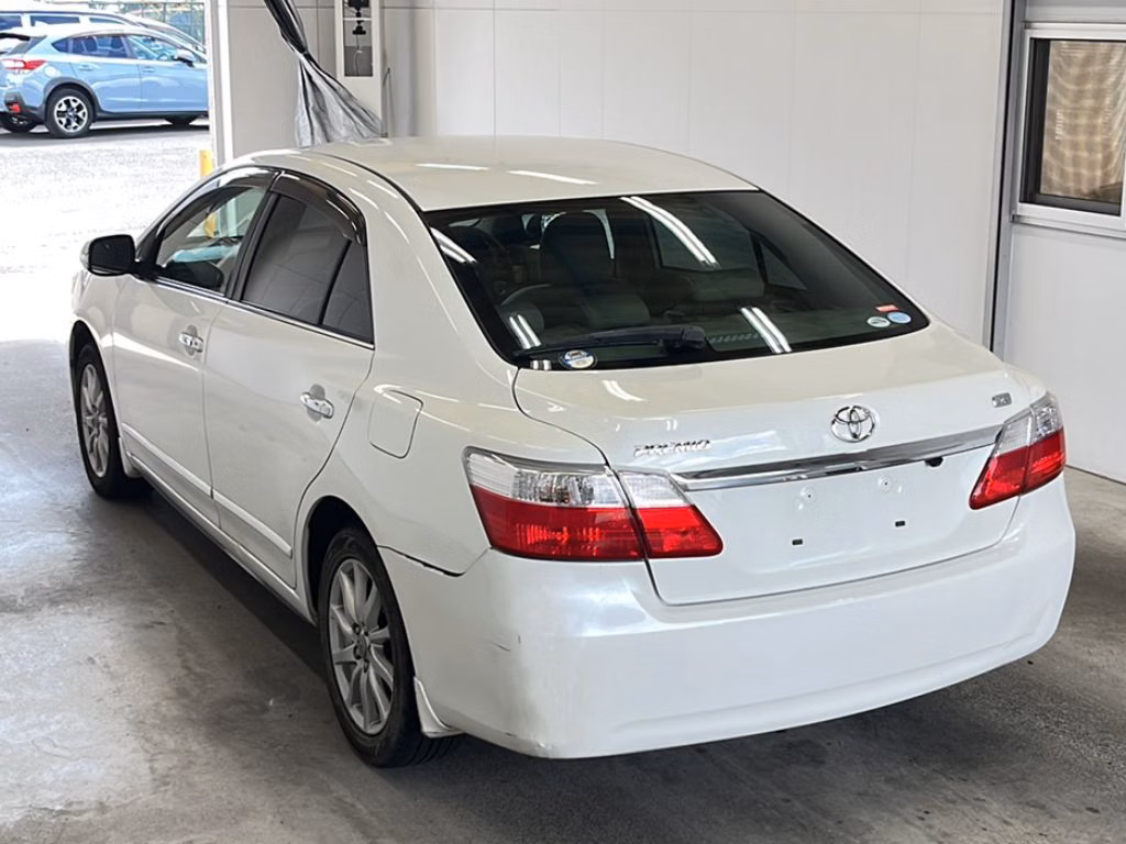 TOYOTA PREMIO
