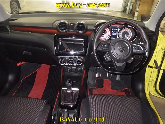 SUZUKI SWIFT