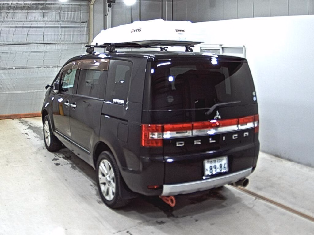 MITSUBISHI DELICA D:5