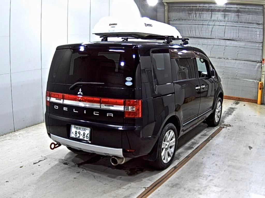 MITSUBISHI DELICA D:5