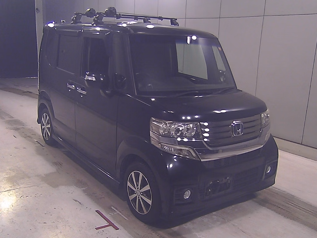 HONDA N-BOX
