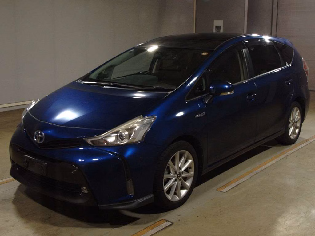 TOYOTA PRIUS ALPHA