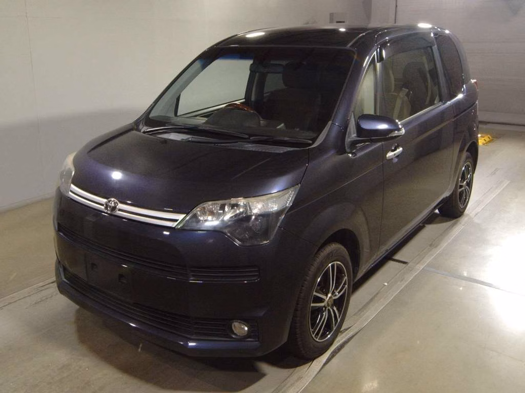 TOYOTA SPADE