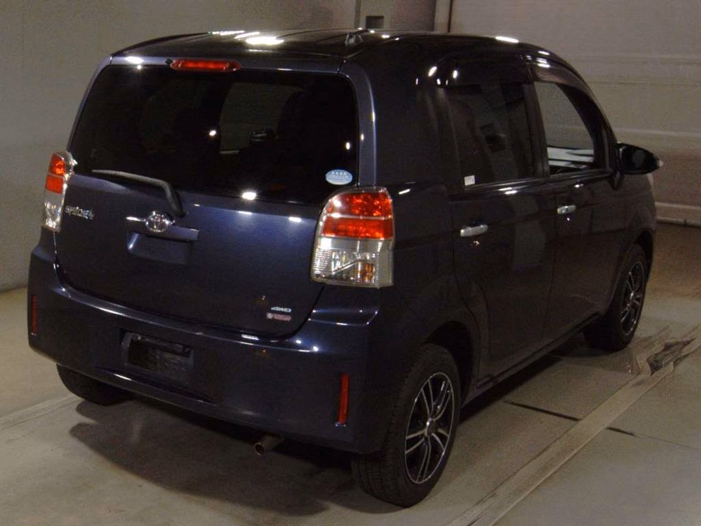 TOYOTA SPADE