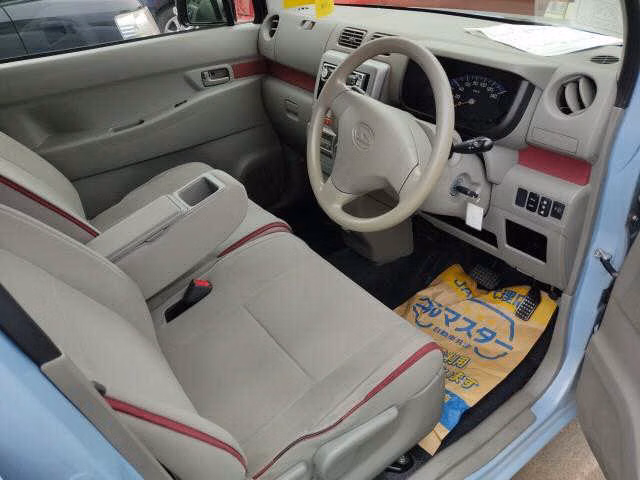 DAIHATSU MOVE CONTE