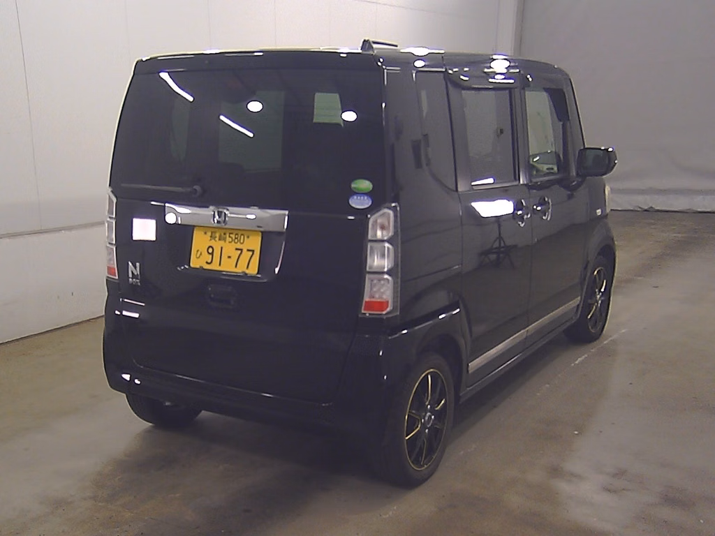 HONDA N-BOX