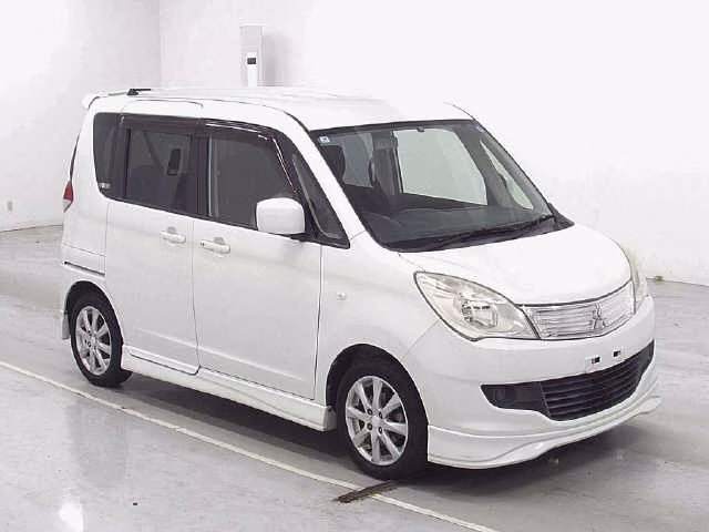 MITSUBISHI DELICA D:2