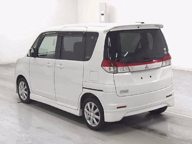MITSUBISHI DELICA D:2