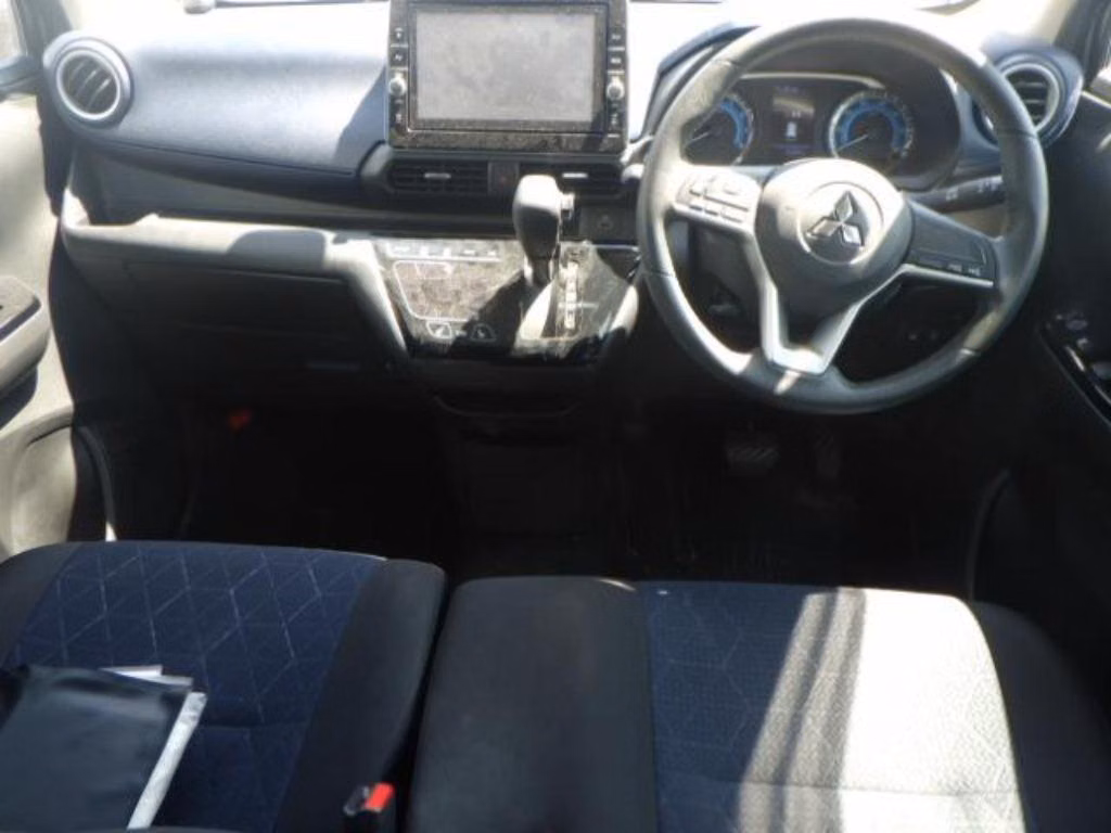 MITSUBISHI EK X