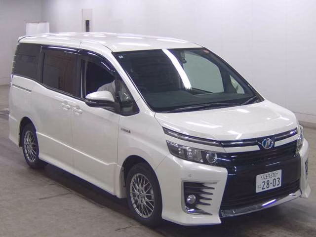 TOYOTA VOXY