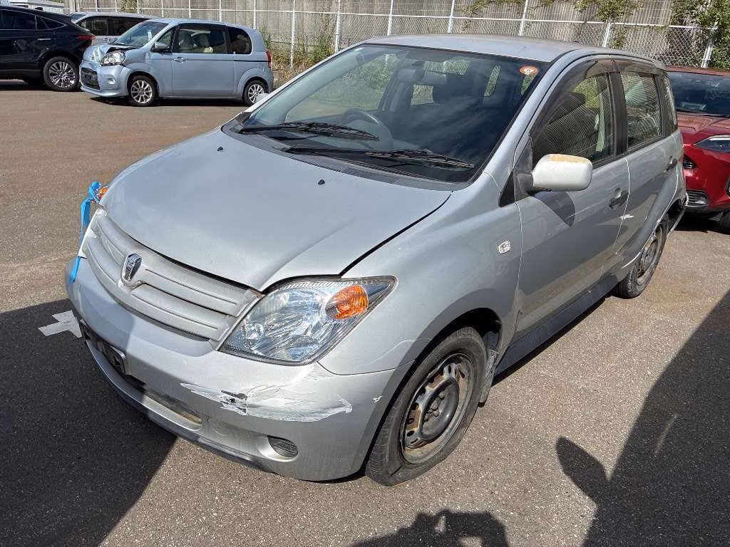 TOYOTA IST