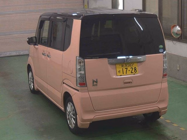 HONDA N-BOX