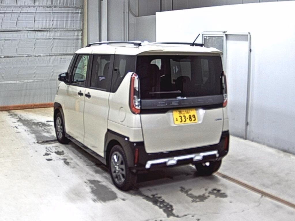 MITSUBISHI DELICA MINI
