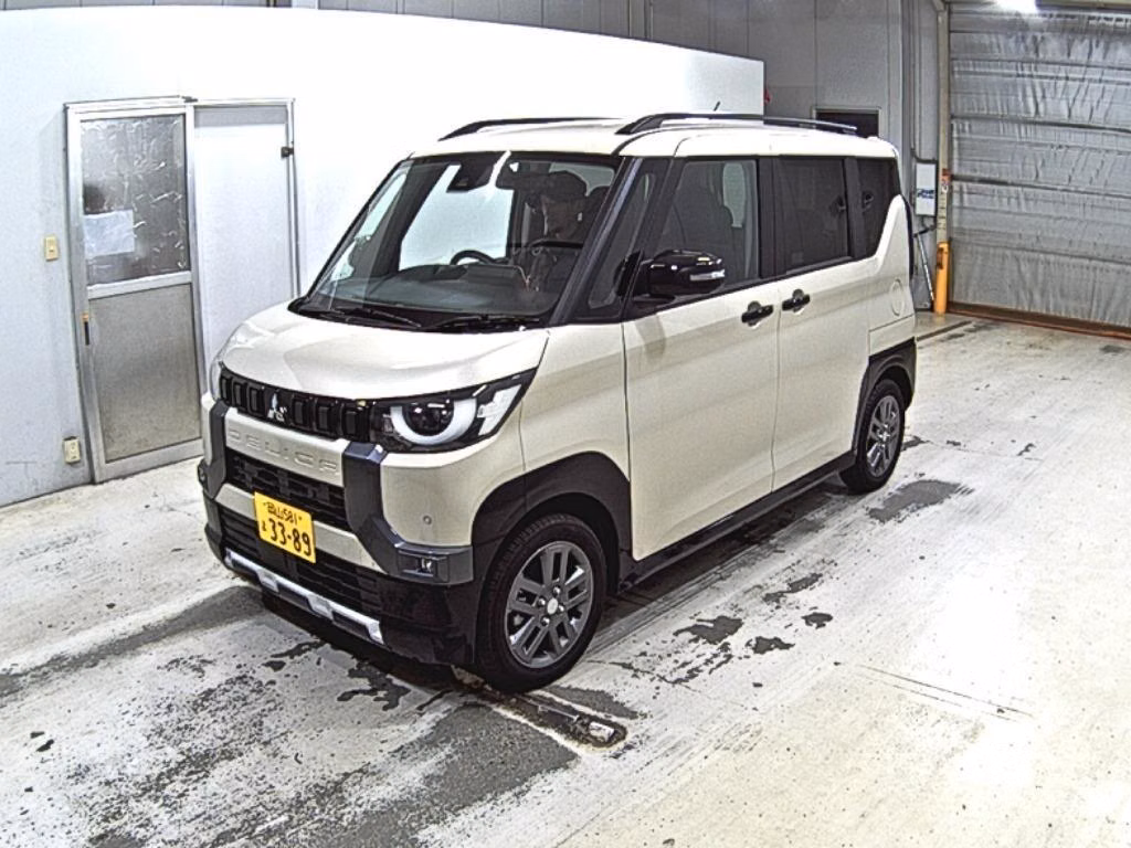 MITSUBISHI DELICA MINI