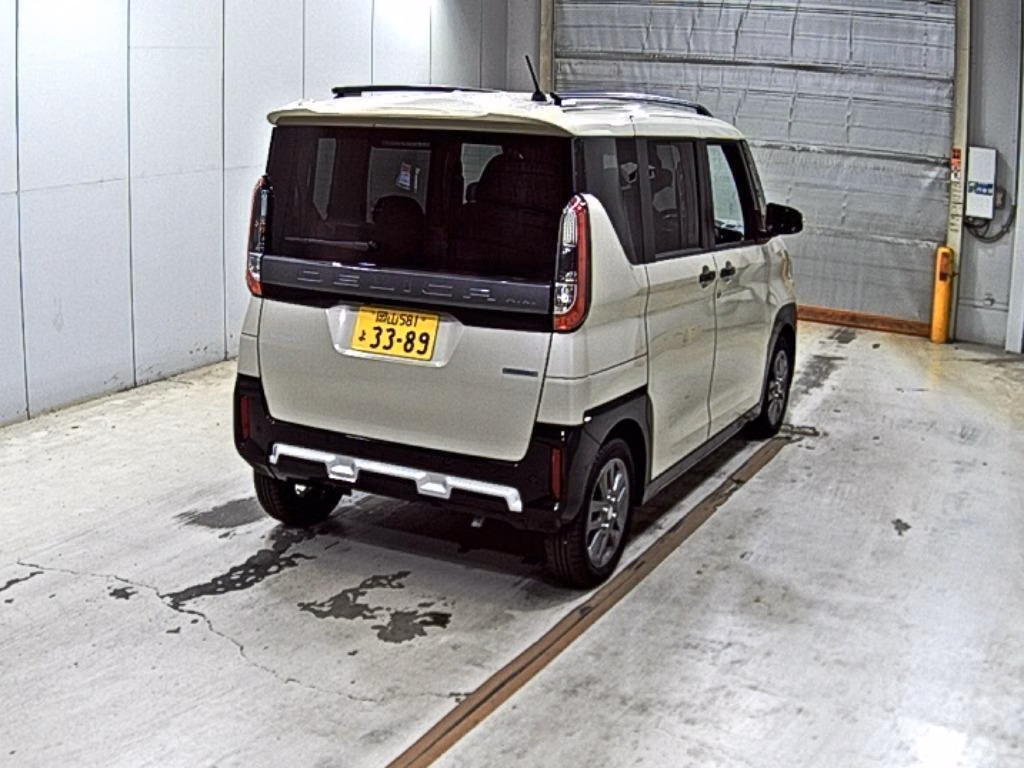 MITSUBISHI DELICA MINI