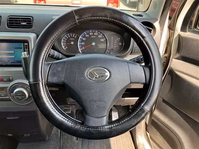 DAIHATSU MOVE CONTE