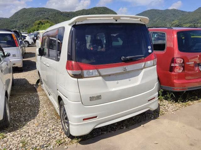 MITSUBISHI DELICA D:2