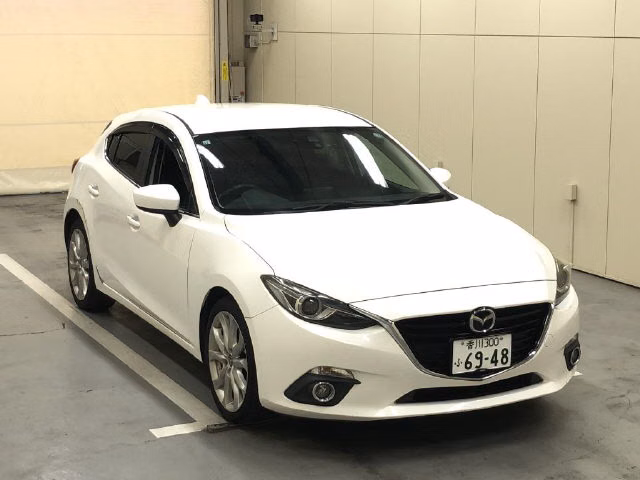 MAZDA AXELA