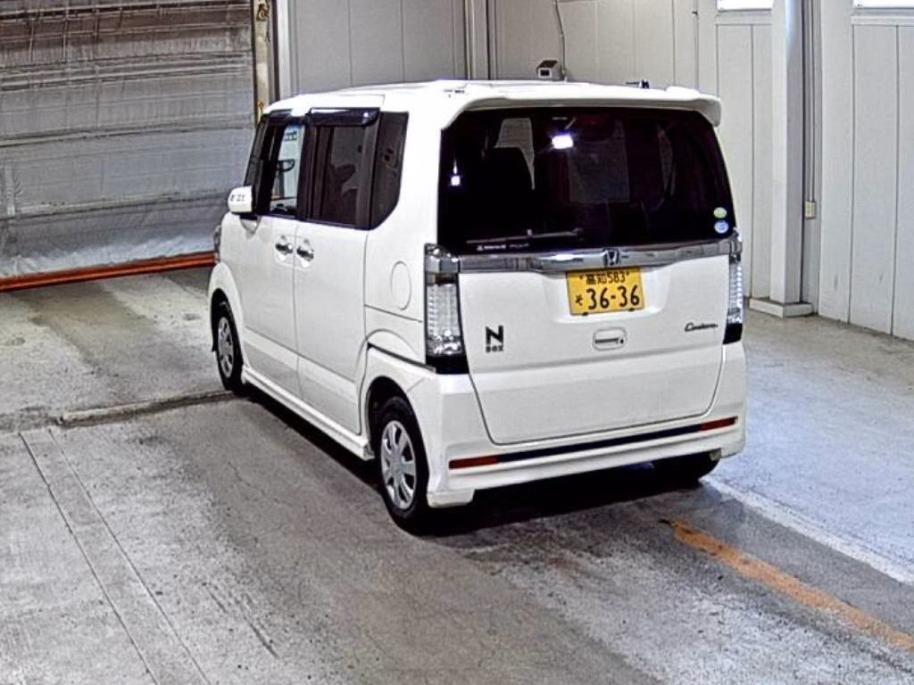 HONDA N-BOX