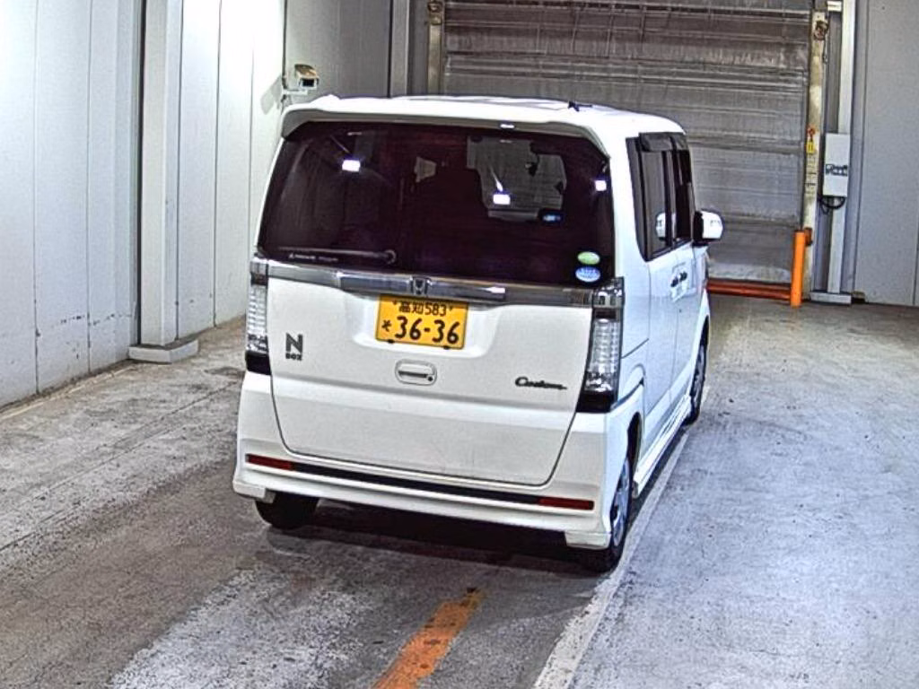 HONDA N-BOX