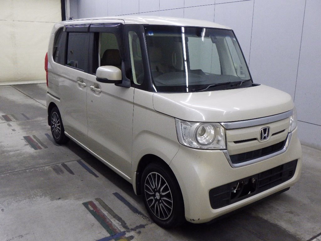 HONDA N-BOX