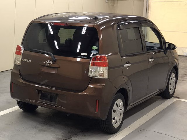 TOYOTA SPADE