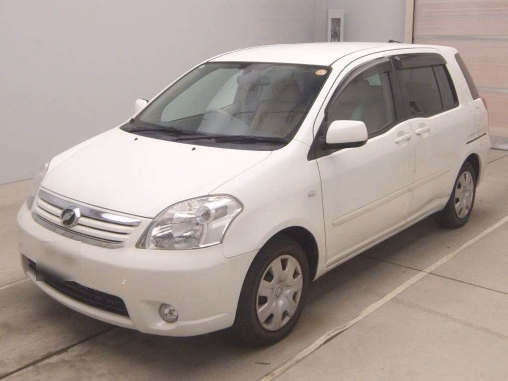 TOYOTA RAUM