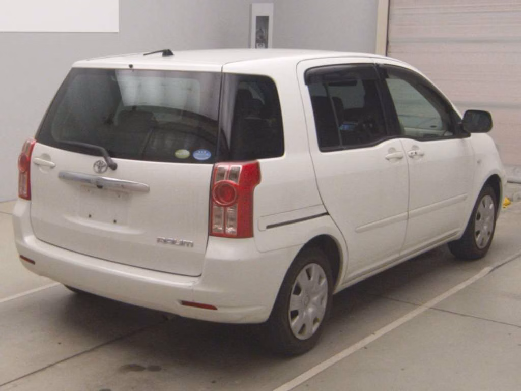 TOYOTA RAUM