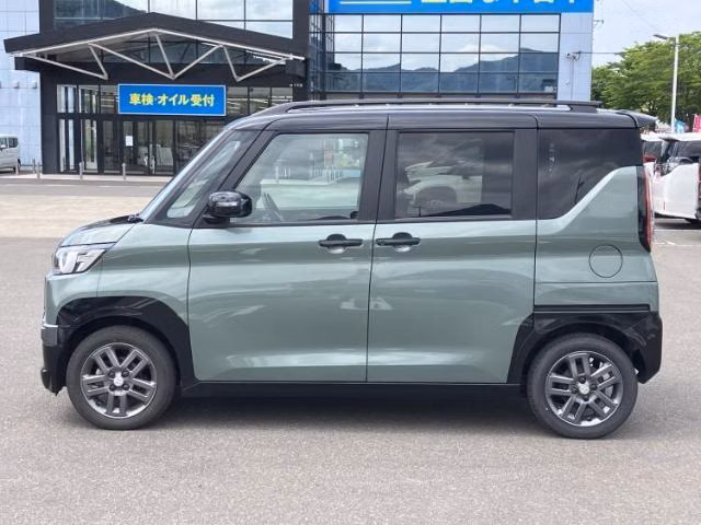 MITSUBISHI DELICA MINI