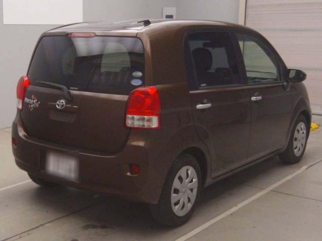 TOYOTA PORTE